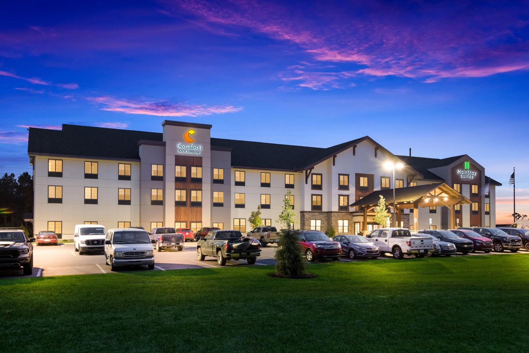 Comfort Inn & Suites ゲイロード エクステリア 写真